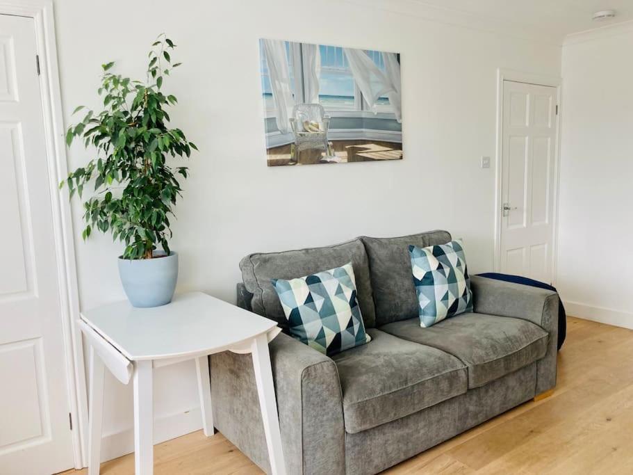 Welcoming Bungalow With Parking And Garden St Agnes  Exterior photo